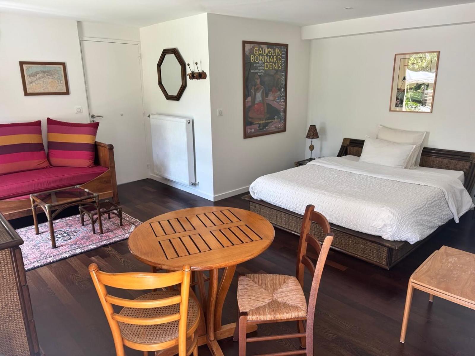 Les Cabanons Bed and breakfast Dardilly